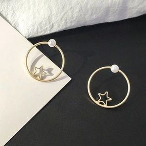 ⭐️ Faux Pearl Star Hoop Earrings ⭐️